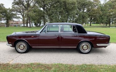 Rolls-Royce-Silver-Shadow-1969-Sedan-17