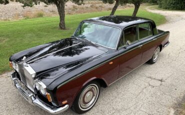 Rolls-Royce-Silver-Shadow-1969-Sedan-19