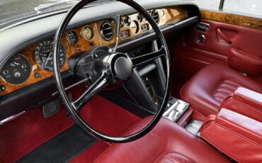 Rolls-Royce-Silver-Shadow-1969-Sedan-21