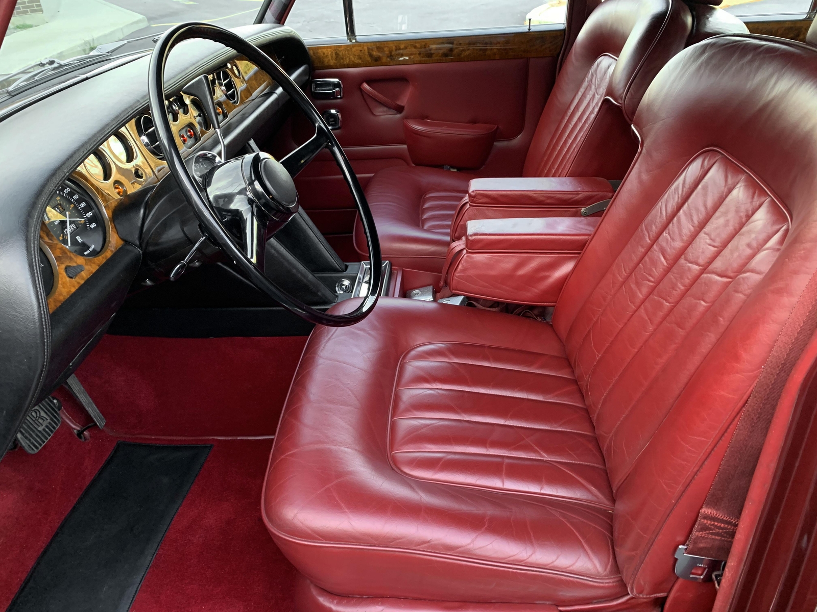 Rolls-Royce-Silver-Shadow-1969-Sedan-22