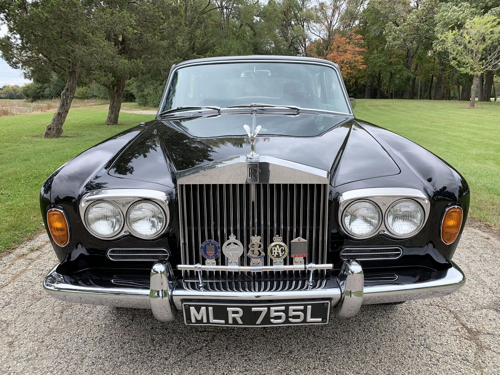 Rolls-Royce-Silver-Shadow-1969-Sedan-3