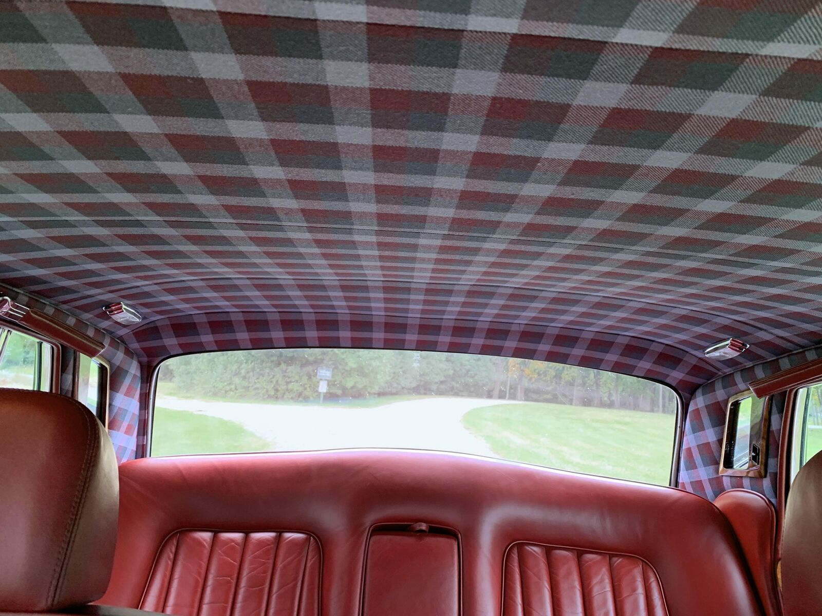 Rolls-Royce-Silver-Shadow-1969-Sedan-33