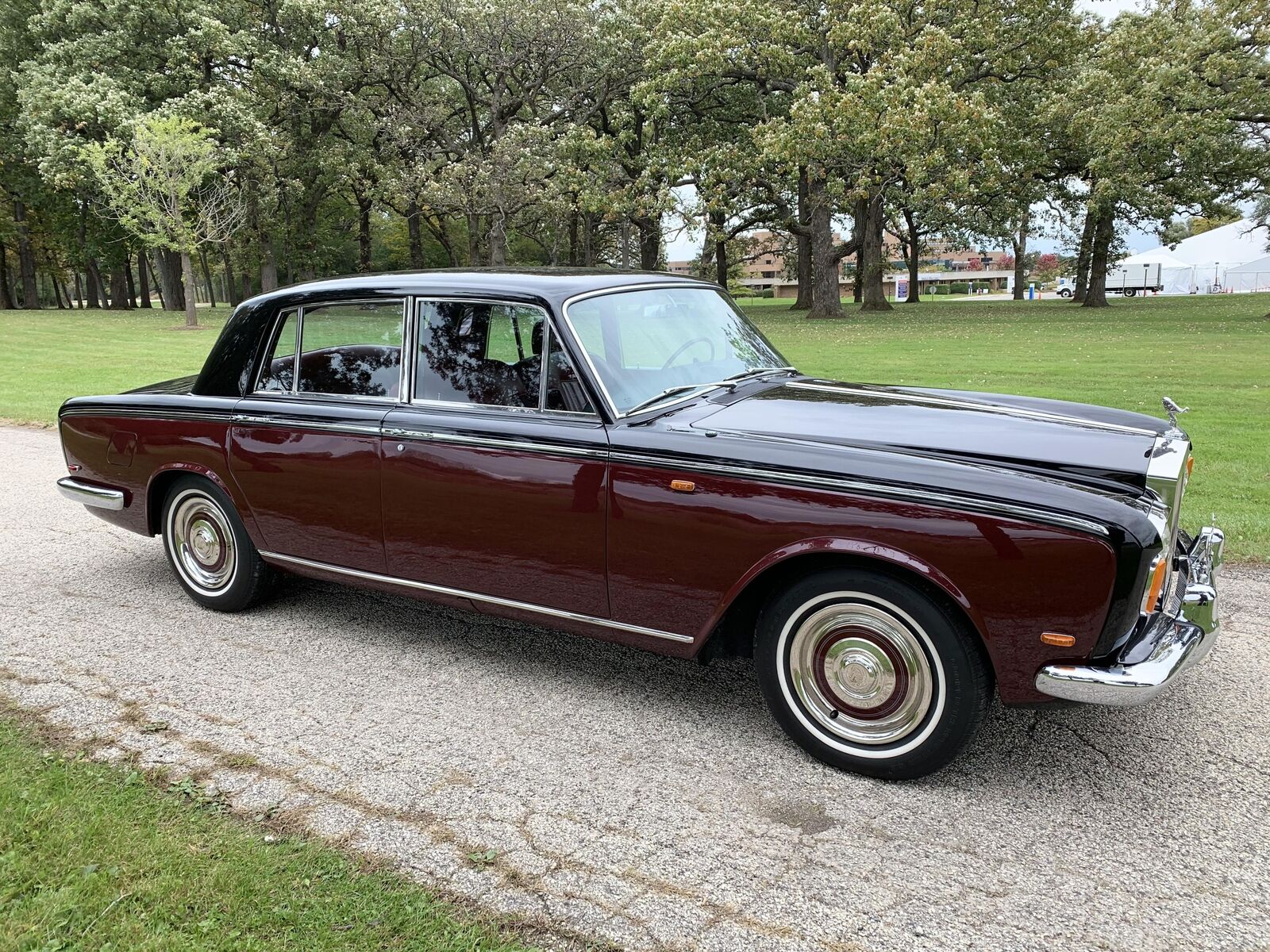 Rolls-Royce-Silver-Shadow-1969-Sedan-7