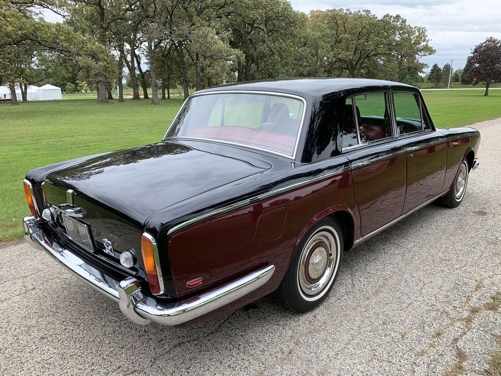 Rolls-Royce-Silver-Shadow-1969-Sedan-9