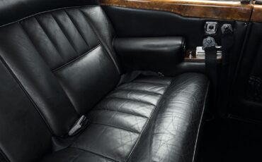 Rolls-Royce-Silver-Shadow-1970-2-door-coupe-23