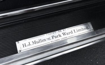 Rolls-Royce-Silver-Shadow-1970-2-door-coupe-33