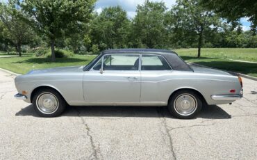 Rolls-Royce-Silver-Shadow-1970-2-door-coupe-8