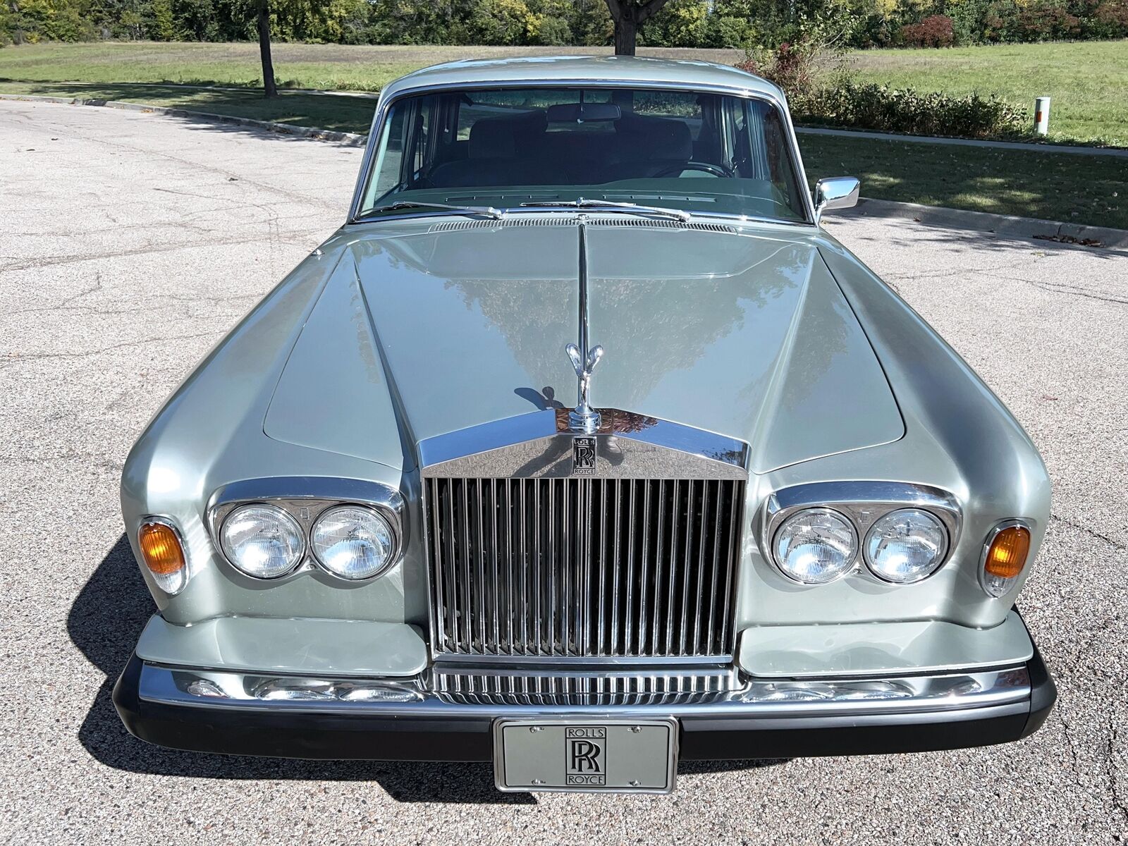 Rolls-Royce-Silver-Shadow-II-1979-1