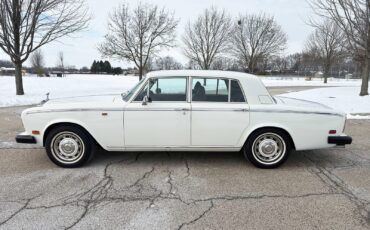 Rolls-Royce-Silver-Shadow-II-1979-Sedan-10