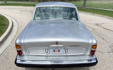 Rolls-Royce-Silver-Shadow-II-1979-Sedan-11