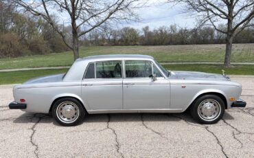 Rolls-Royce-Silver-Shadow-II-1979-Sedan-14