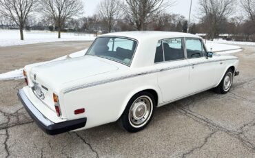 Rolls-Royce-Silver-Shadow-II-1979-Sedan-16