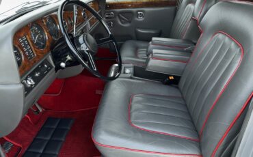 Rolls-Royce-Silver-Shadow-II-1979-Sedan-19