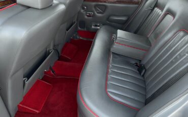 Rolls-Royce-Silver-Shadow-II-1979-Sedan-21