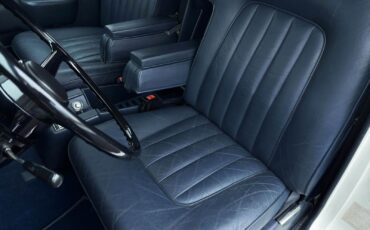 Rolls-Royce-Silver-Shadow-II-1979-Sedan-23