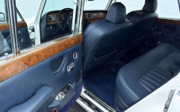 Rolls-Royce-Silver-Shadow-II-1979-Sedan-24