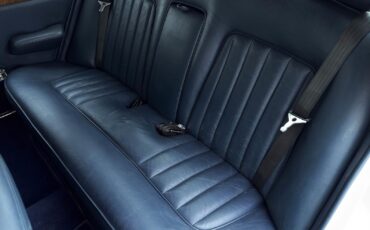 Rolls-Royce-Silver-Shadow-II-1979-Sedan-26
