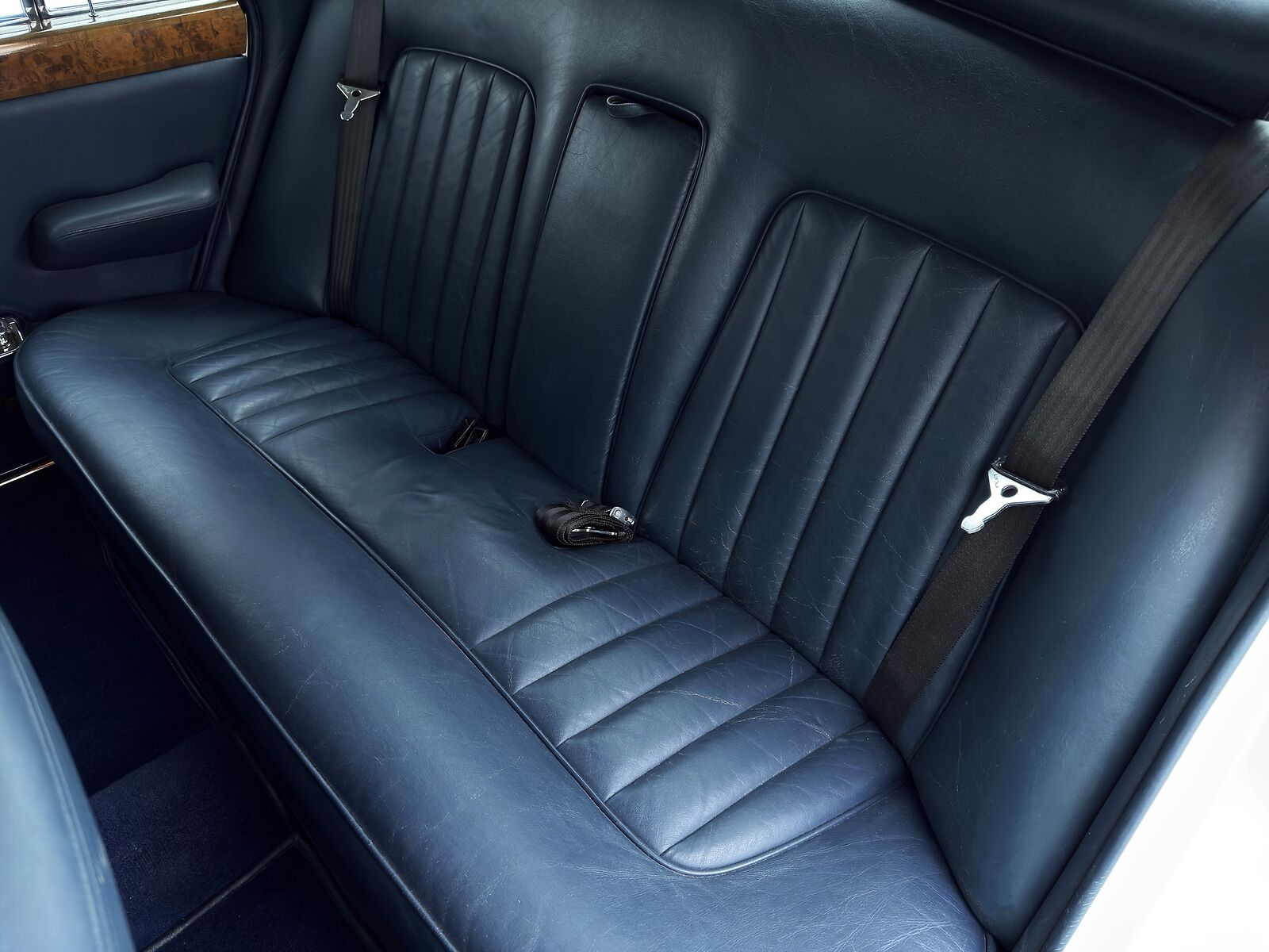 Rolls-Royce-Silver-Shadow-II-1979-Sedan-26