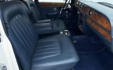 Rolls-Royce-Silver-Shadow-II-1979-Sedan-30