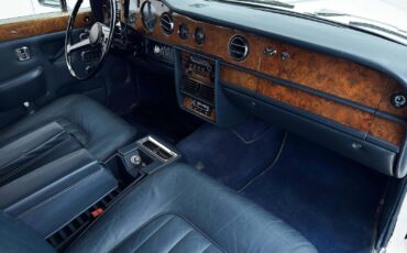 Rolls-Royce-Silver-Shadow-II-1979-Sedan-31