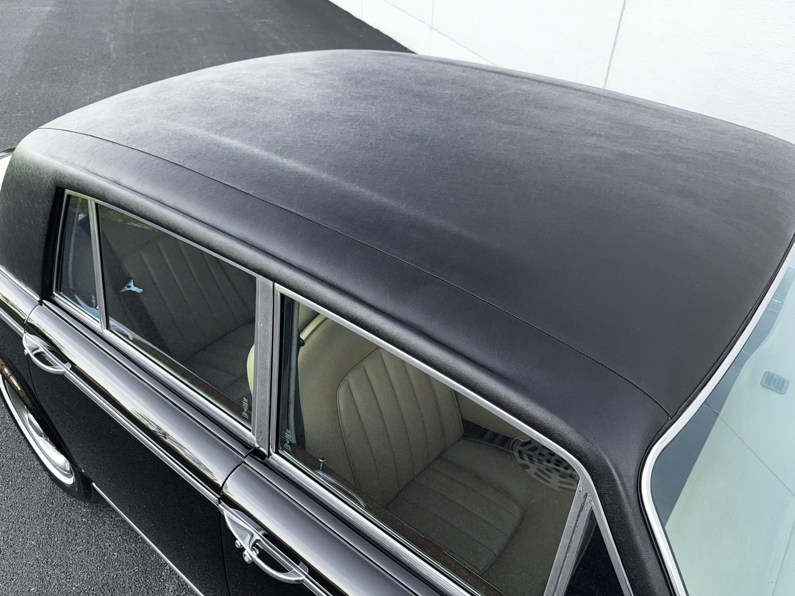 Rolls-Royce-Silver-Shadow-II-1979-Sedan-34