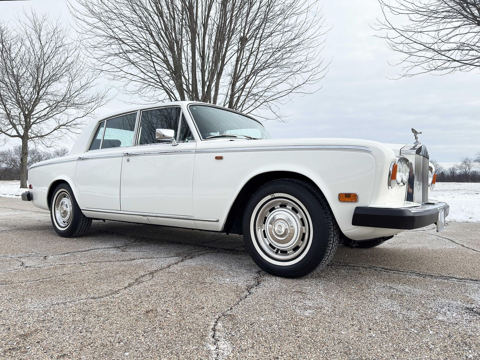 Rolls-Royce-Silver-Shadow-II-1979-Sedan-38