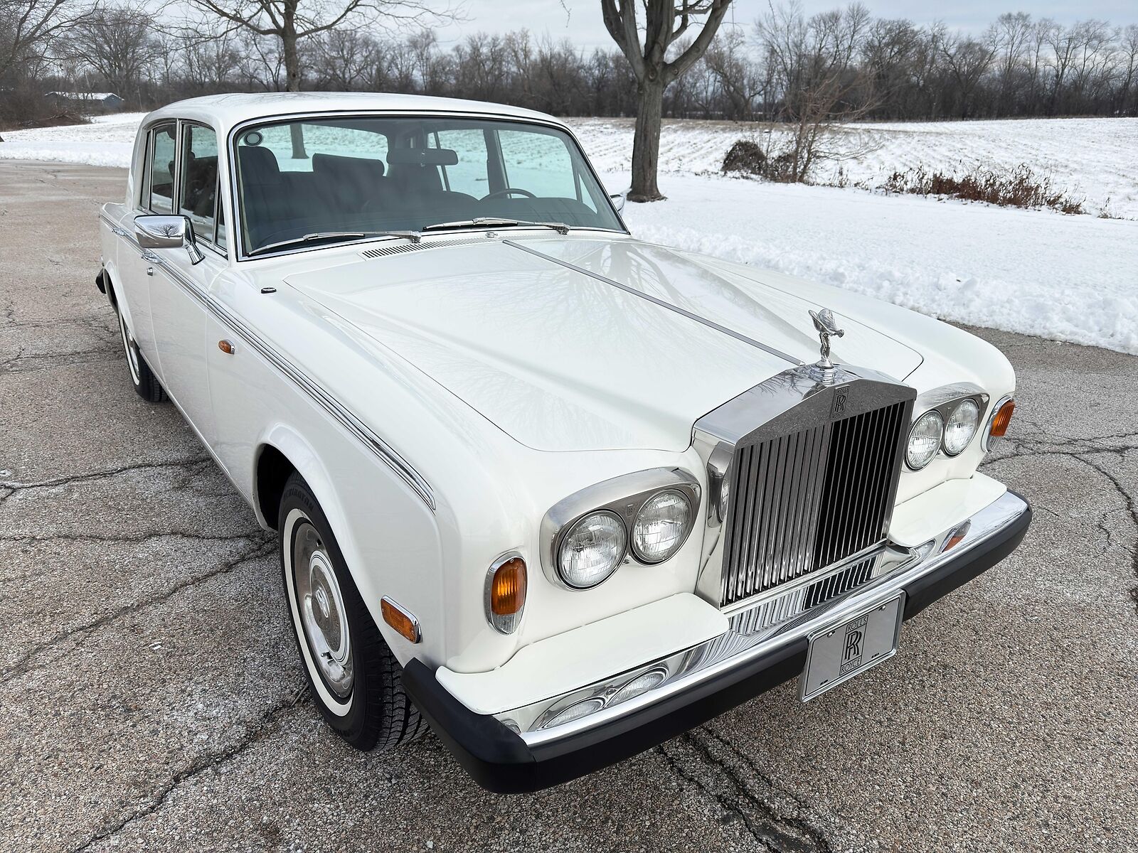 Rolls-Royce-Silver-Shadow-II-1979-Sedan-4