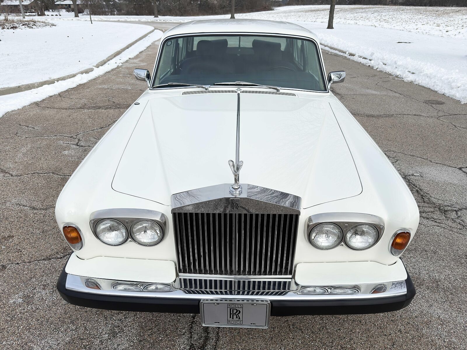 Rolls-Royce-Silver-Shadow-II-1979-Sedan-5