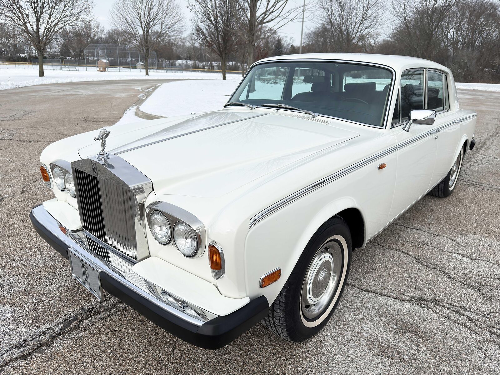 Rolls-Royce-Silver-Shadow-II-1979-Sedan-7
