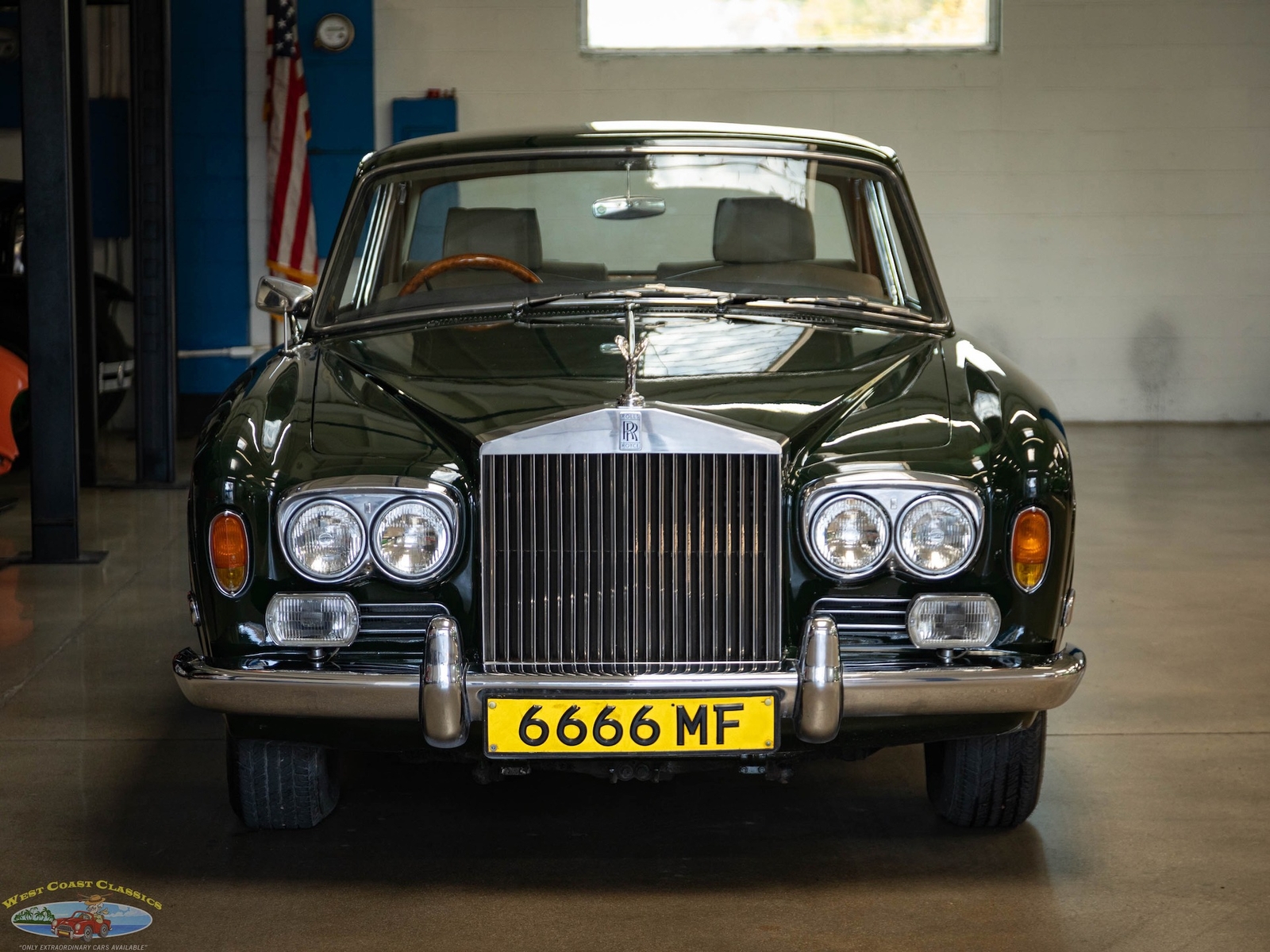 Rolls-Royce-Silver-Shadow-Mulliner-Park-Ward-1969-2-Door-Coupe-12