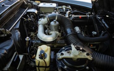 Rolls-Royce-Silver-Shadow-Mulliner-Park-Ward-1969-2-Door-Coupe-24