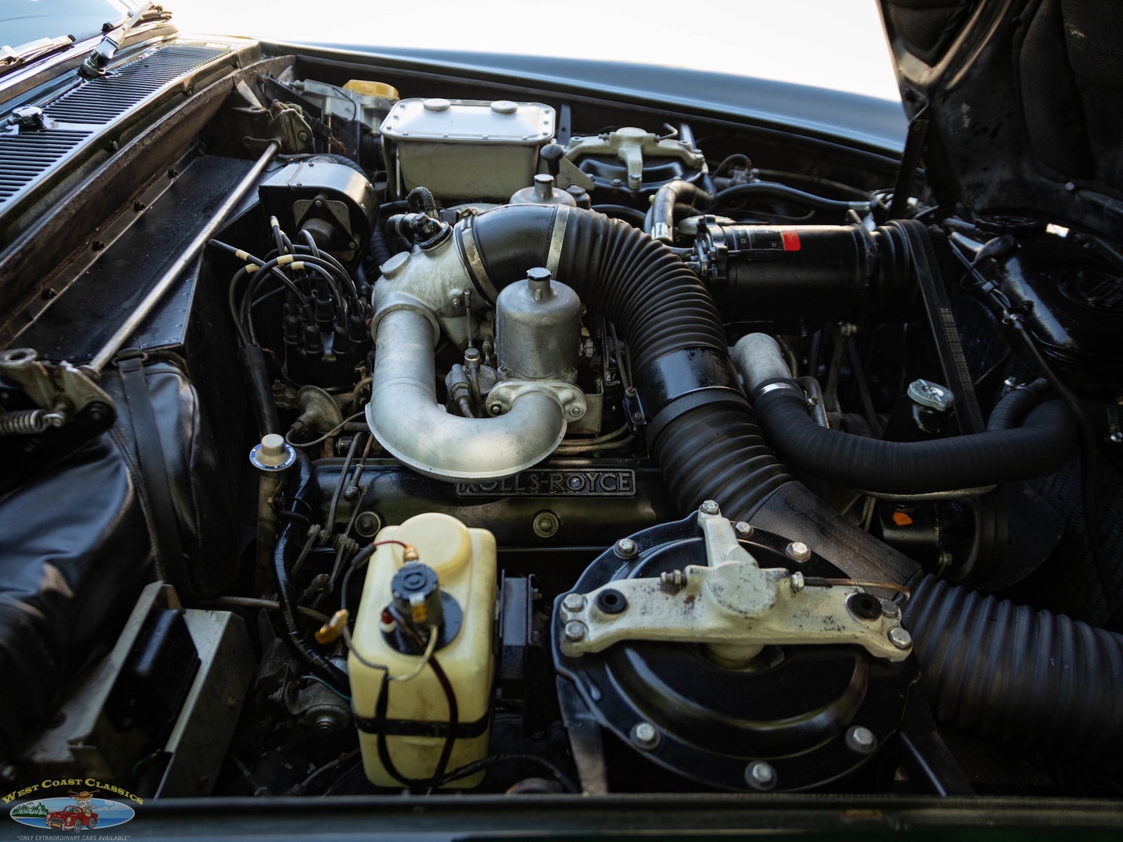 Rolls-Royce-Silver-Shadow-Mulliner-Park-Ward-1969-2-Door-Coupe-24