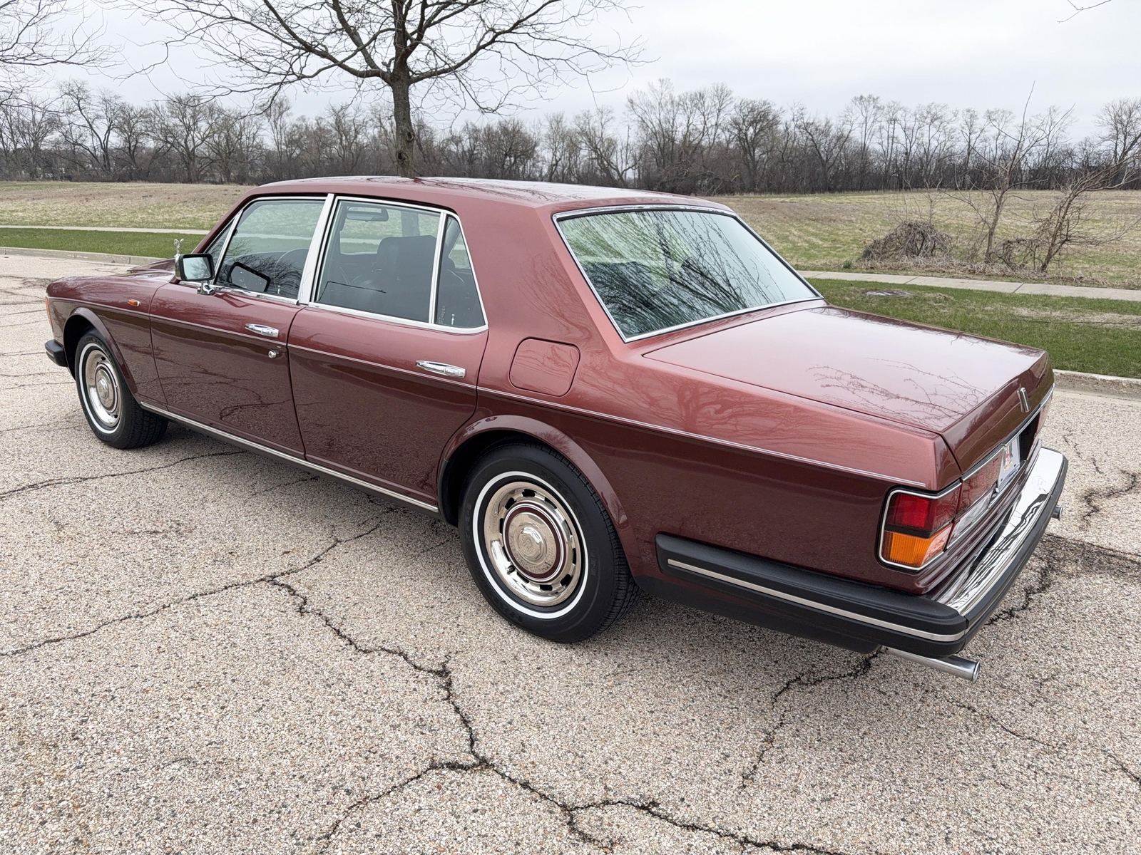 Rolls-Royce-Silver-SpiritSpurDawn-1982-Sedan-11