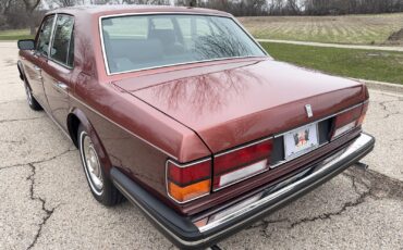 Rolls-Royce-Silver-SpiritSpurDawn-1982-Sedan-13
