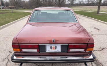 Rolls-Royce-Silver-SpiritSpurDawn-1982-Sedan-14