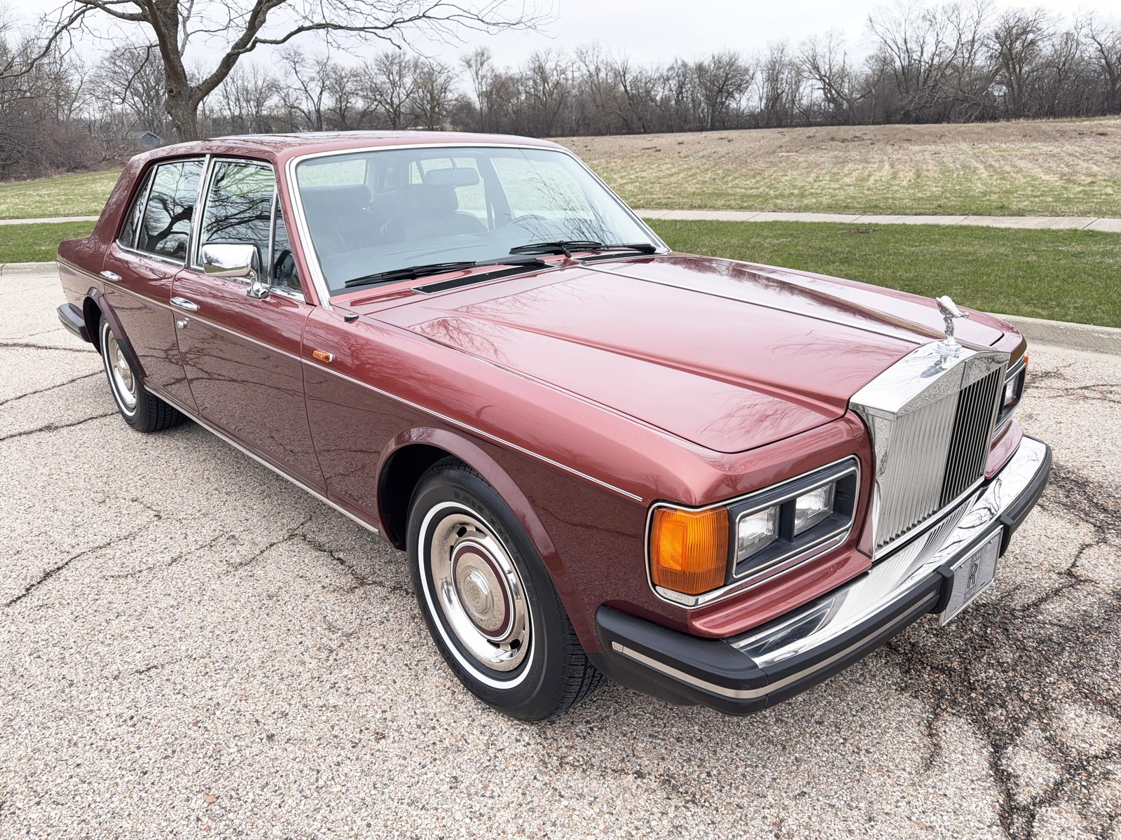 Rolls-Royce-Silver-SpiritSpurDawn-1982-Sedan-2