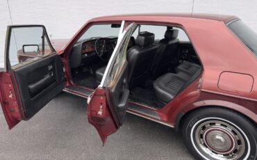 Rolls-Royce-Silver-SpiritSpurDawn-1982-Sedan-23