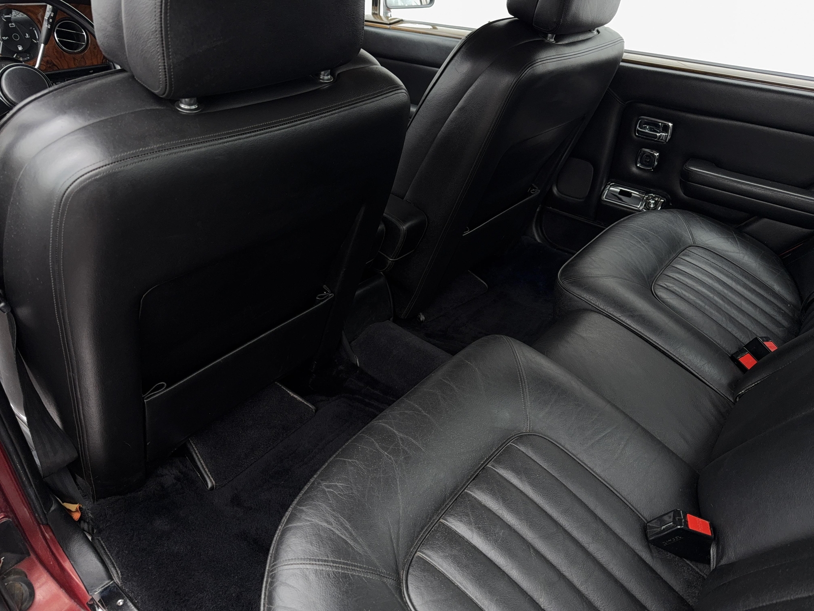 Rolls-Royce-Silver-SpiritSpurDawn-1982-Sedan-27