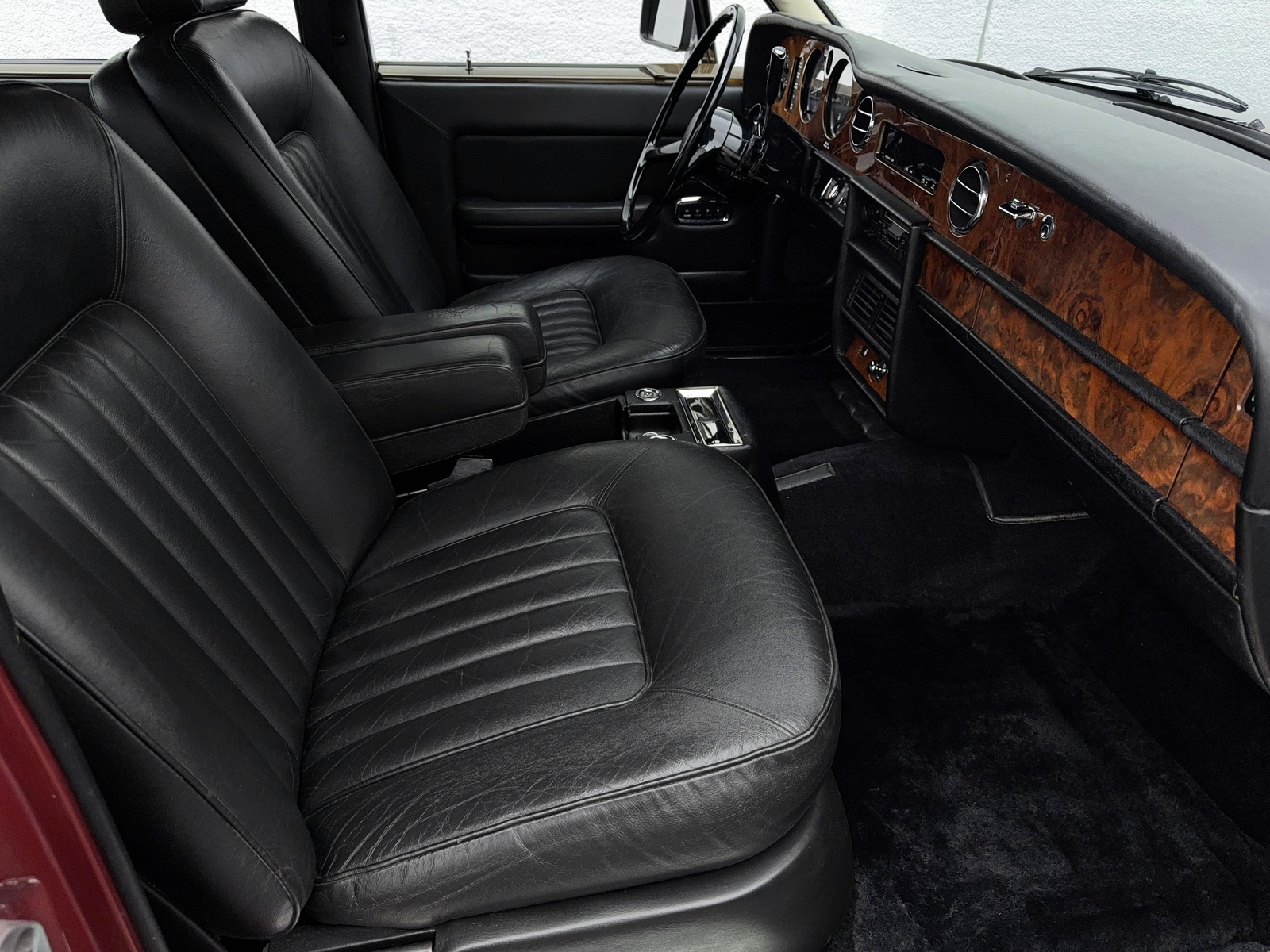 Rolls-Royce-Silver-SpiritSpurDawn-1982-Sedan-34