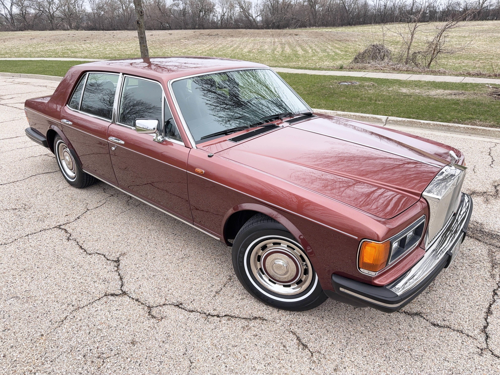 Rolls-Royce Silver Spirit/Spur/Dawn 1982 Sedan