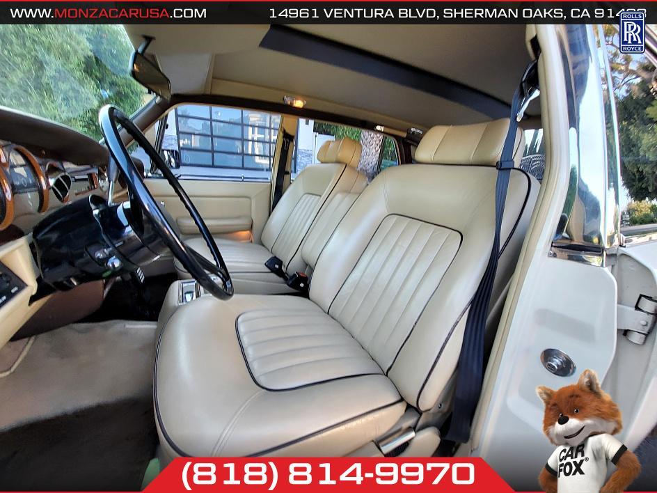 Rolls-Royce-Silver-SpiritSpurDawn-1984-Sedan-13