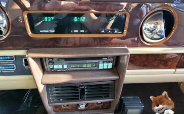 Rolls-Royce-Silver-SpiritSpurDawn-1984-Sedan-27
