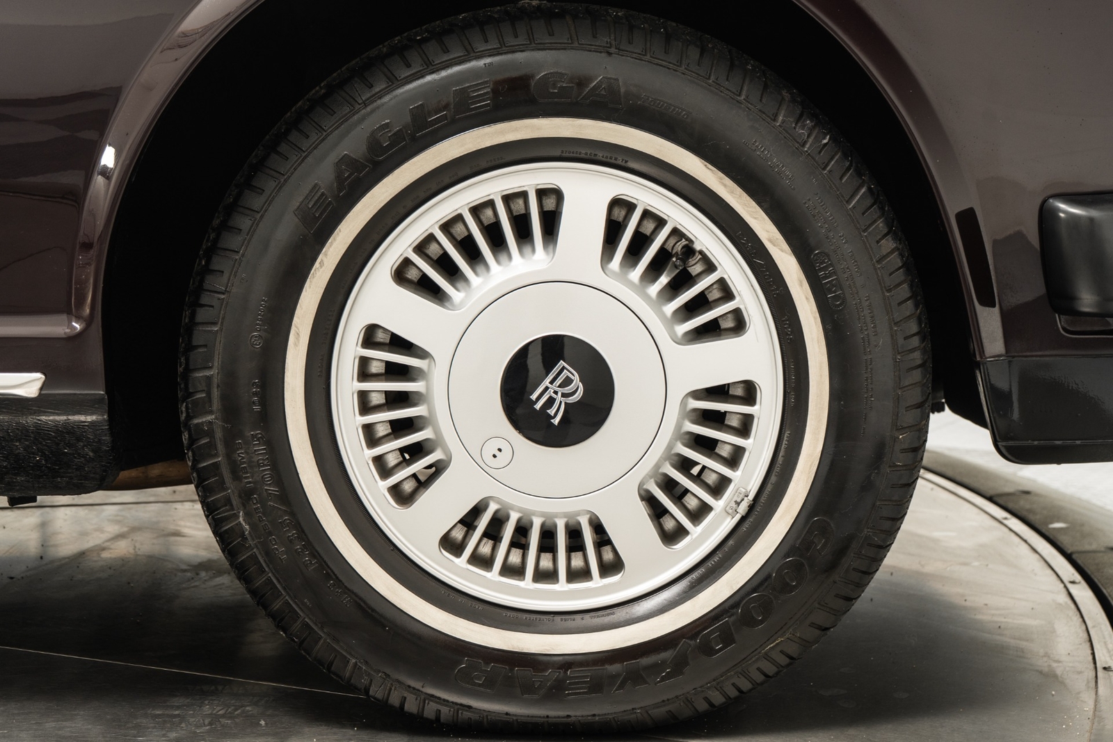 Rolls-Royce-Silver-SpiritSpurDawn-1988-4D-Sedan-37
