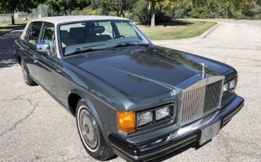 Rolls-Royce-Silver-SpiritSpurDawn-1990-Sedan-1