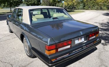 Rolls-Royce-Silver-SpiritSpurDawn-1990-Sedan-10