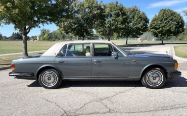 Rolls-Royce-Silver-SpiritSpurDawn-1990-Sedan-15