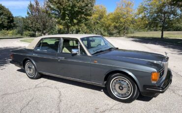 Rolls-Royce-Silver-SpiritSpurDawn-1990-Sedan-16