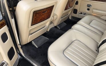 Rolls-Royce-Silver-SpiritSpurDawn-1990-Sedan-24