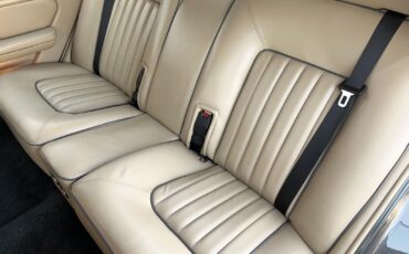 Rolls-Royce-Silver-SpiritSpurDawn-1990-Sedan-25