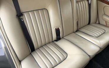 Rolls-Royce-Silver-SpiritSpurDawn-1990-Sedan-26